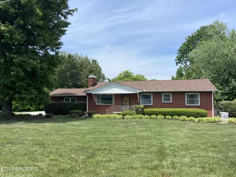 7005 Downing Dr, Knoxville, TN 37909