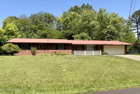 827 Murphy Rd, Sevierville, TN 37862