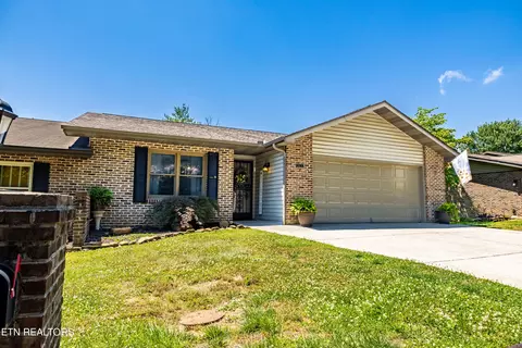 217 Villa Dr, Seymour, TN 37865