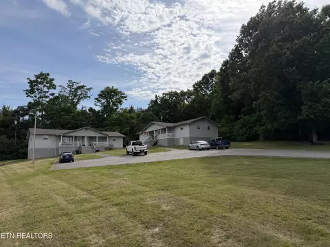 444 Indian River Boat Dock Rd, Jacksboro, TN 37757