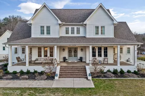 130 Hendren Ln, Clinton, TN 37716