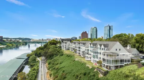 530 Riverfront Way, Knoxville, TN 37915