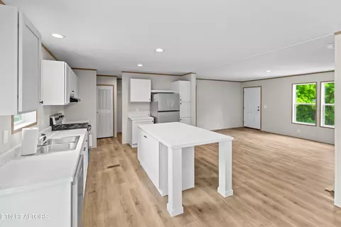 Kitchen - 134 Double Cave Rd, Rutledge, TN 37861 photo 3 of 3