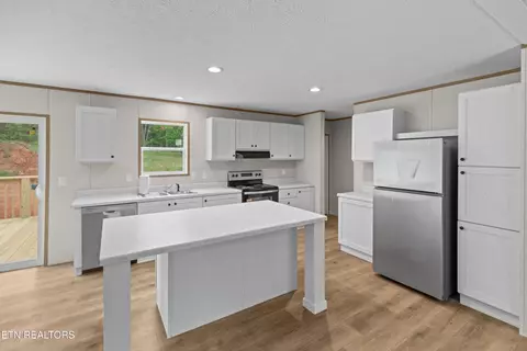 Kitchen - 134 Double Cave Rd, Rutledge, TN 37861 photo 2 of 3
