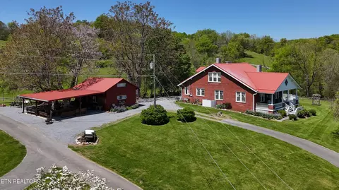 374 Sycamore Shoals Dr, Elizabethton, TN 37643