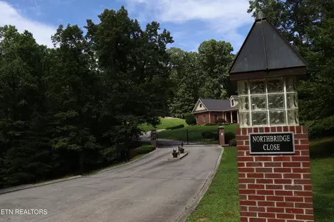1014 Northbridge Close, Kingston, TN 37763