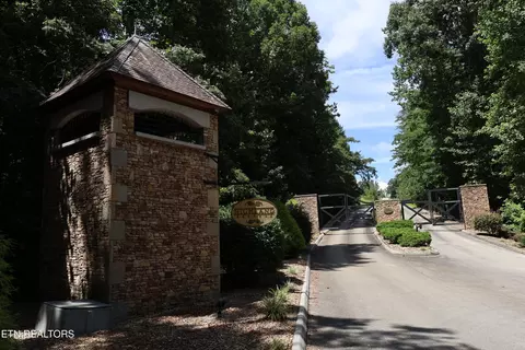 331 Enclave Way, Kingston, TN 37763