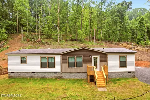283 Farmers Hollow Rd, Clinton, TN 37716