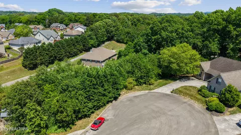 9316 Sway Branch Ln, Knoxville, TN 37922