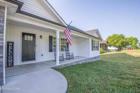 Exterior - 103 Scenic View Dr, Corryton, TN 37721 photo 5 of 11