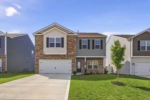 2402 Best Farms Ln, Maryville, TN 37803