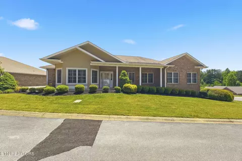 2119 Zion Dr, Sevierville, TN 37862
