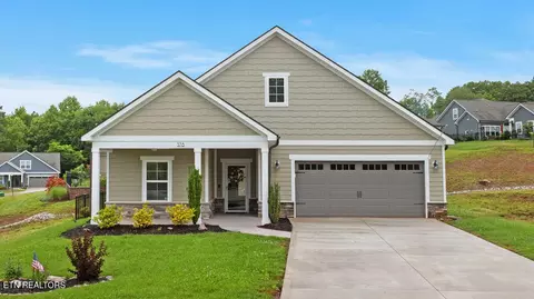 378 Cedar Branch Tr, Lenoir City, TN 37772