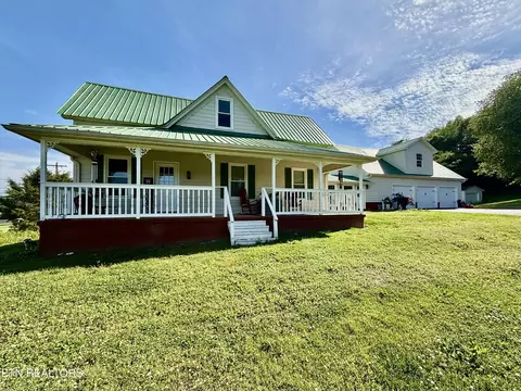 886 Old Harriman Hwy, Oliver Springs, TN 37840