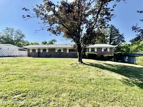 6124 Kirbury, Knoxville, TN 37909
