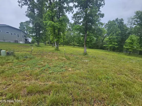 Holly Tree Drive, Crossville, TN 38555