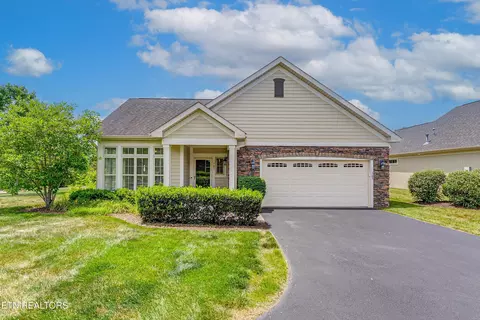 707 Pryse Farm Blvd, Knoxville, TN 37934