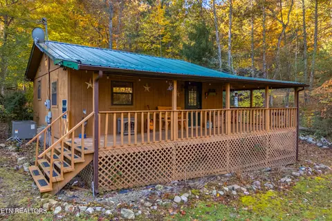 3391 Laurelwood Rd, Cosby, TN 37722