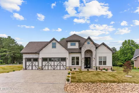 300 Oonoga Cir, Loudon, TN 37774