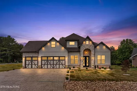 300 Oonoga Cir, Loudon, TN 37774