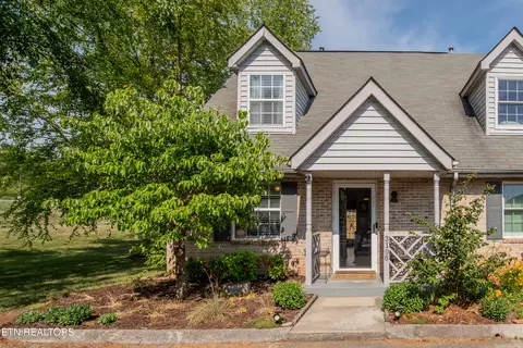 3106 Pleasant Trace Cir, Knoxville, TN 37912