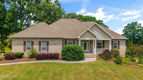 1697 Davis Ferry Rd, Loudon, TN 37774