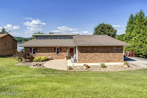 2582 Lakemont Cir, Morristown, TN 37814