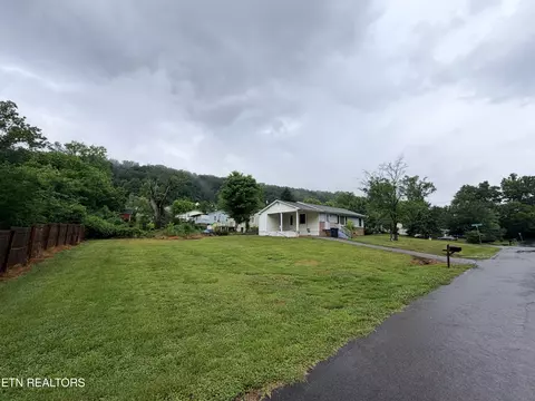 3421 Bellgreen Ln, Knoxville, TN 37918