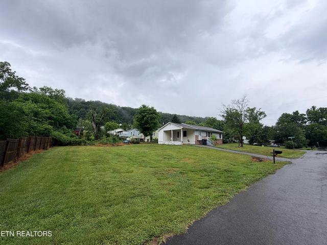3421 Bellgreen Ln, Knoxville, TN 37918