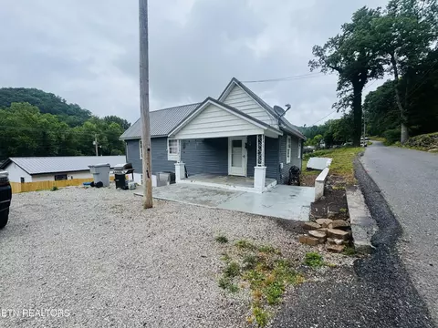 812 Andys Ridge Rd, Briceville, TN 37710
