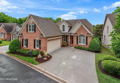 1105 Highgrove Garden Way, Knoxville, TN 37922