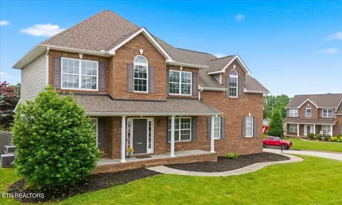 7640 Greenscape Dr, Knoxville, TN 37938