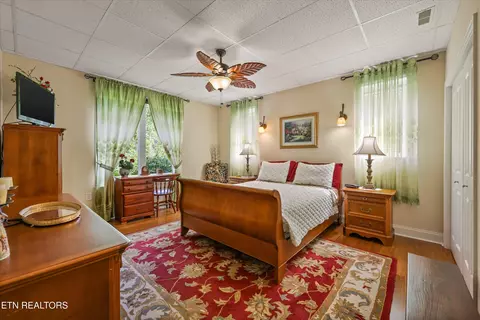 Bedroom - 354 Shields Crossing Dr, Bean Station, TN 37708 photo 5 of 6