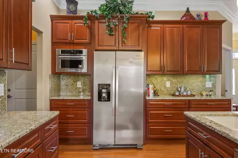 Kitchen - 354 Shields Crossing Dr, Bean Station, TN 37708 photo 2 of 7