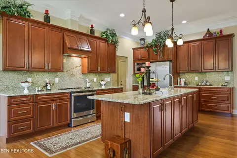 Kitchen - 354 Shields Crossing Dr, Bean Station, TN 37708 photo 3 of 7