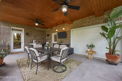 Exterior - 354 Shields Crossing Dr, Bean Station, TN 37708 photo 2 of 11