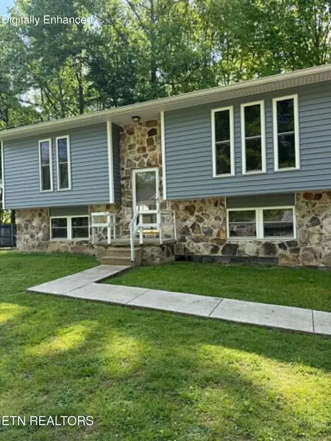 713 Petit Ln, Wartburg, TN 37887