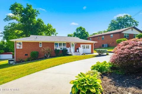 103 Elm St, Clinton, TN 37716