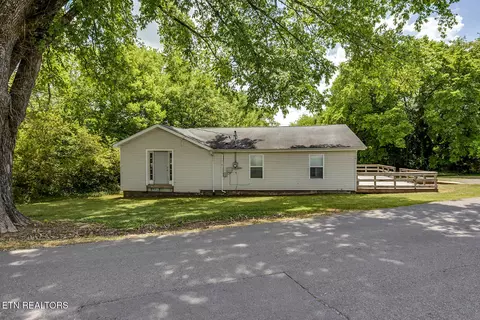 902 Carding Machine Rd, Loudon, TN 37774