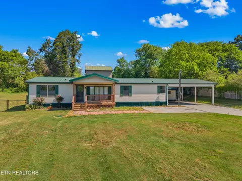 1424 River Breeze Dr, Sevierville, TN 37876
