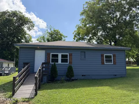 324 N Georgia Ave, Etowah, TN 37331