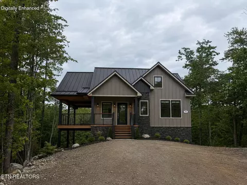 438 Hawken Dr, Walland, TN 37886