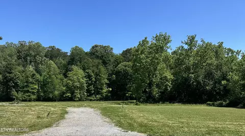 3169 Hinds Creek Rd, Heiskell, TN 37754