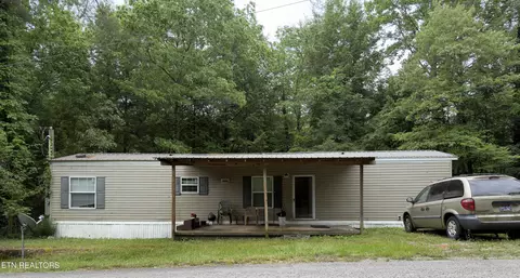 1260 Old Sunbright Rd, Jamestown, TN 38556