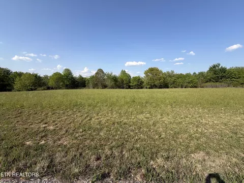 Houston Drive, Crossville, TN 38555