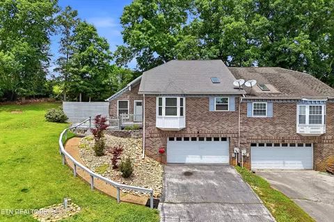 211 Farmington Tr, Kingston, TN 37763