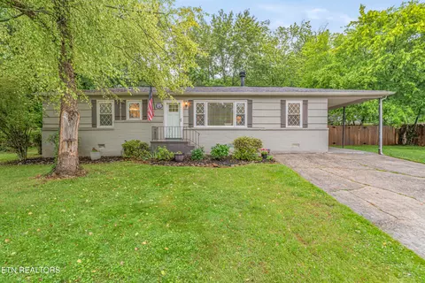 1005 Bardill Ln, Knoxville, TN 37919