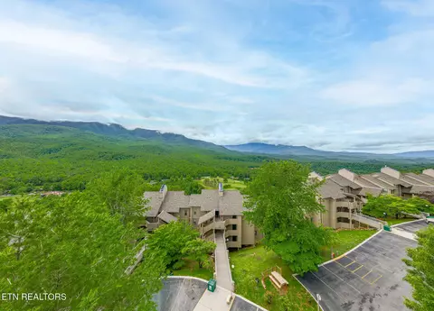 3710 Weber Rd UNIT 201-B, Gatlinburg, TN 37738