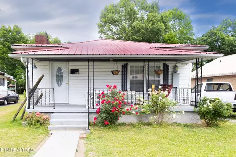 413 S 26th St, Middlesboro, KY 40965