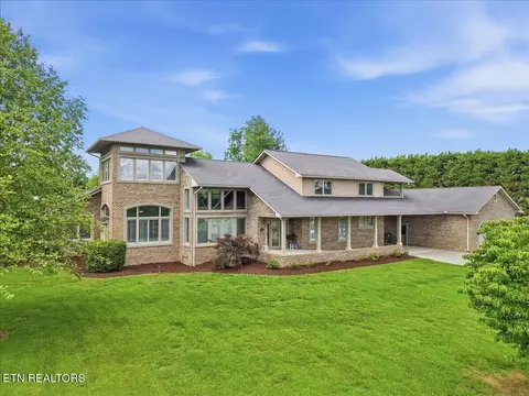 1919 Northwood Dr, Maryville, TN 37803